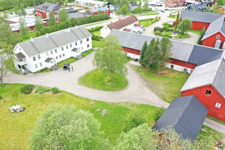 HUNN ØSTRE GÅRD